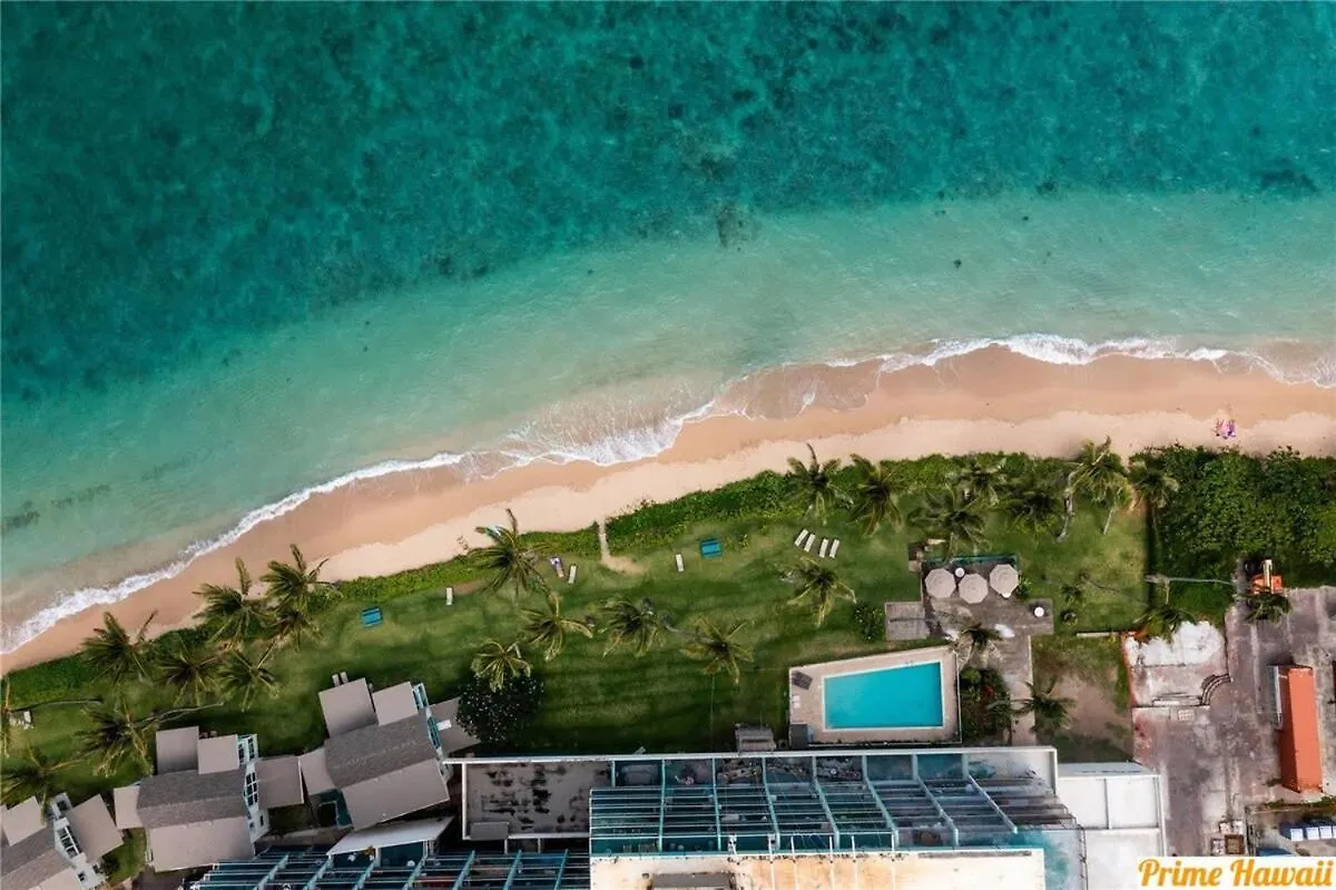 New Beachfront Condo Hau'ula
