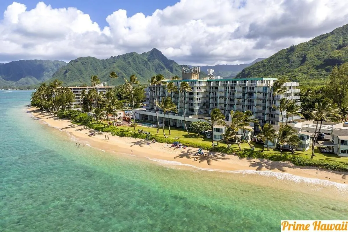 New Beachfront Condo Hau'ula Holiday home